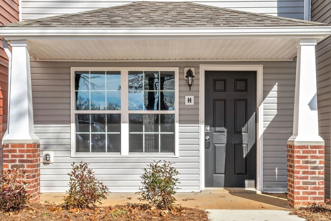 Building Photo - 955 Big Sky Dr