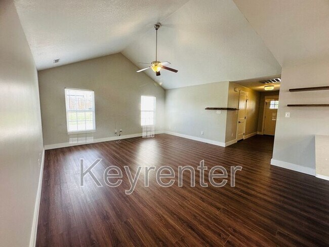 Building Photo - 5330 Blue Star Dr