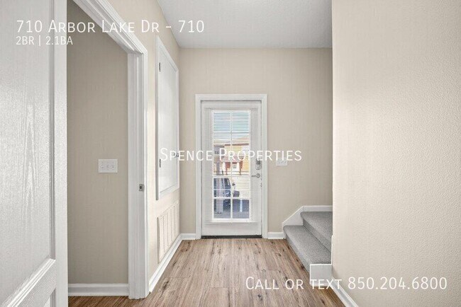 Building Photo - 722 Arbor Lake Dr