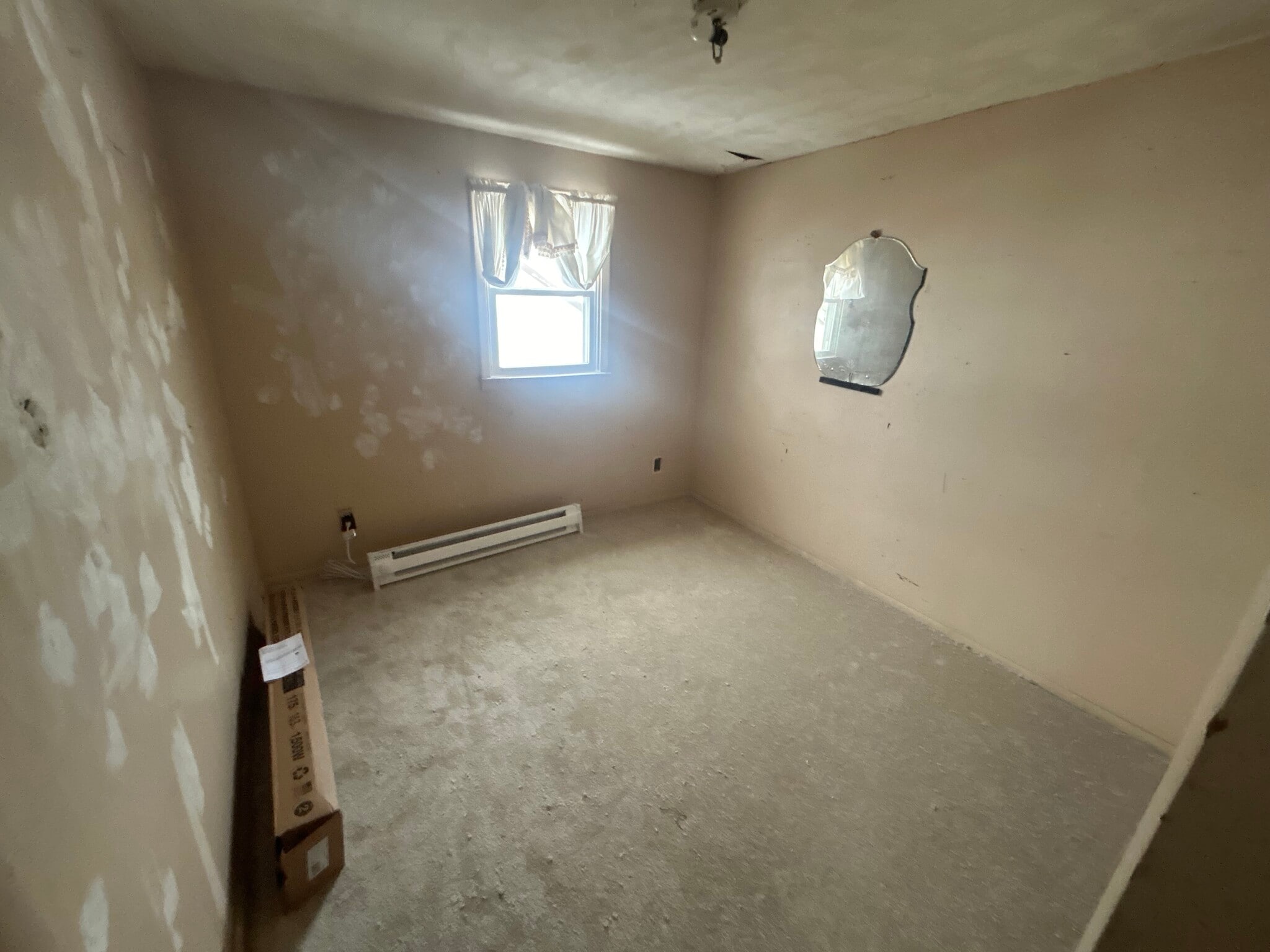 Building Photo - 195 Roland St