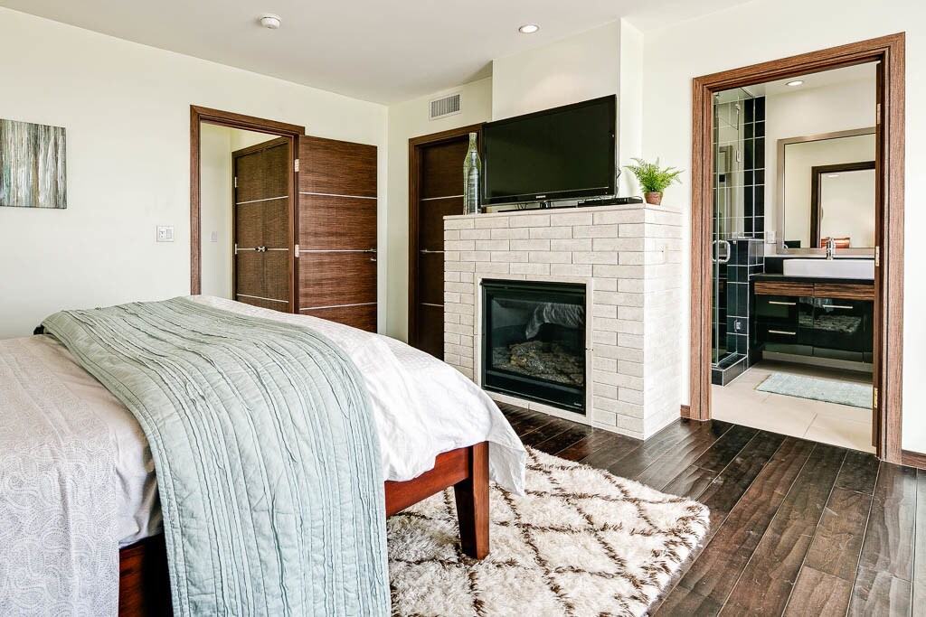 Building Photo - 257 S Hudson Ave