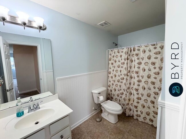Building Photo - 7025 Heartleaf Ln