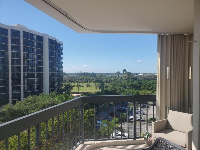 Building Photo - 2425 Presidential Way