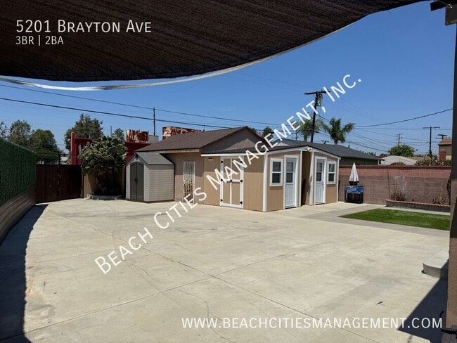 Building Photo - 5201 Brayton Ave