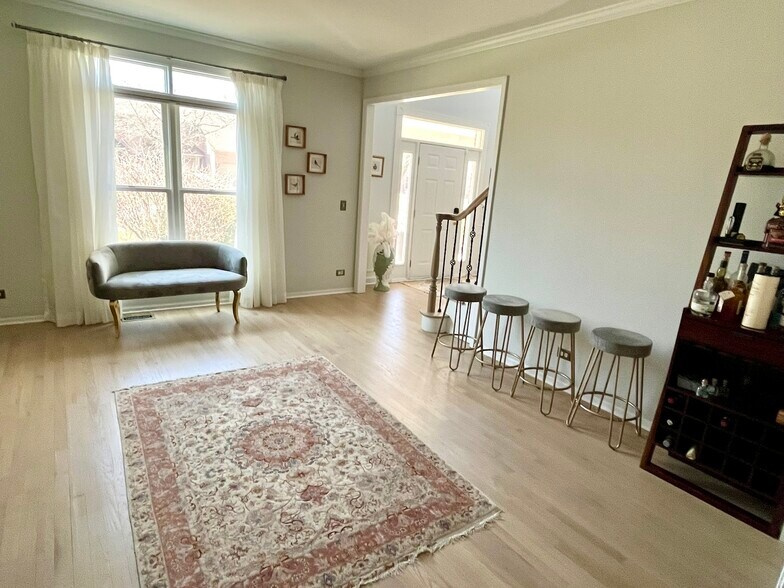 Building Photo - 4311 Camelot Cir