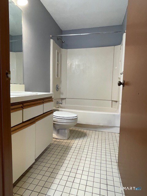 Building Photo - 11 Putter Dr