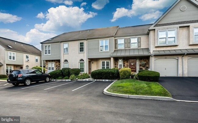 Building Photo - 801 Winchester Ct