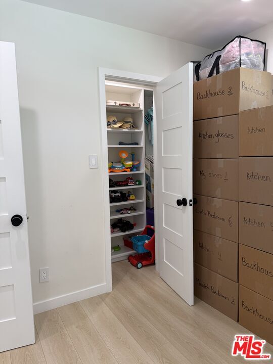 Building Photo - 8561 Kyle St