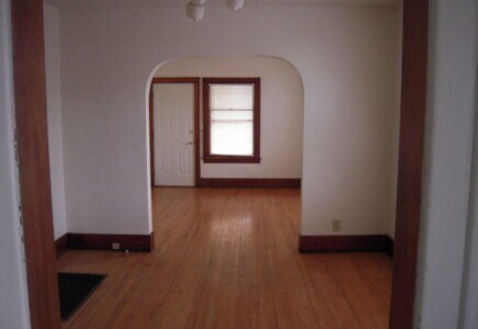 Building Photo - 117 S Homer St