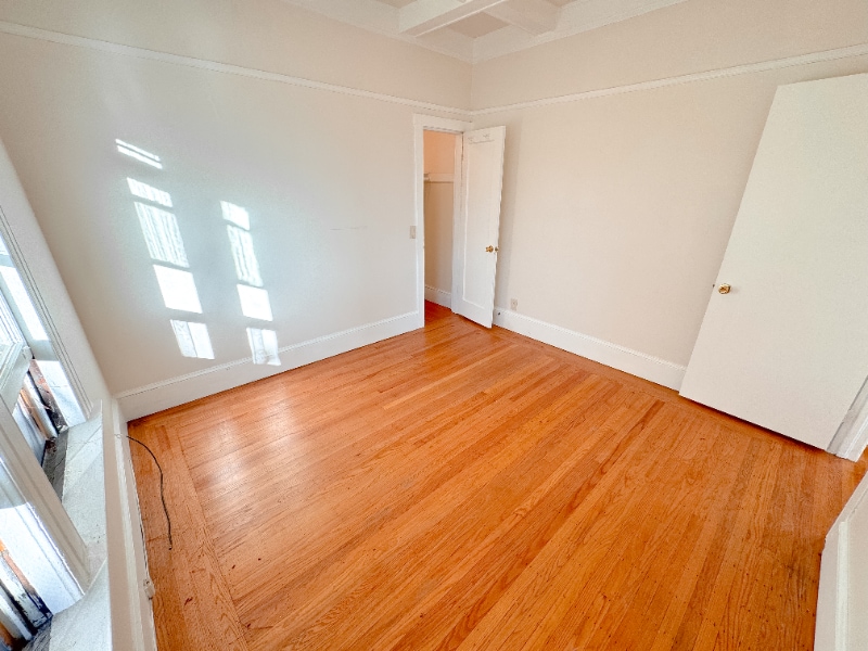 Building Photo - 1539 Encinal Ave