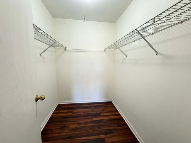 Building Photo - 1268 Old Mill Ln