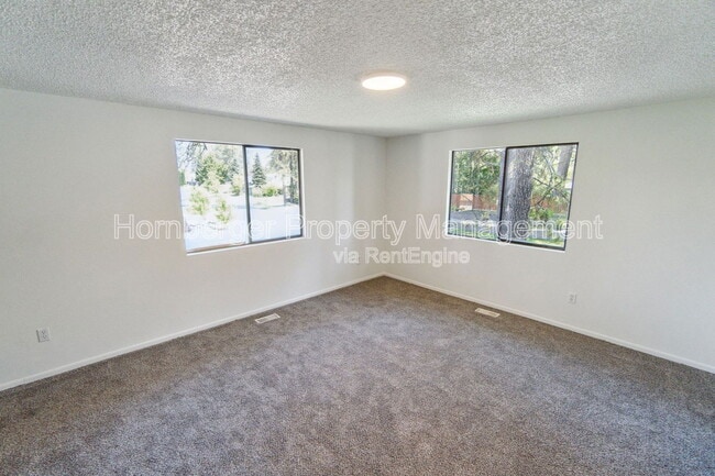 Building Photo - 5806 W Pacific Park Dr
