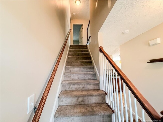 Building Photo - 4413 Scenic Pines Dr