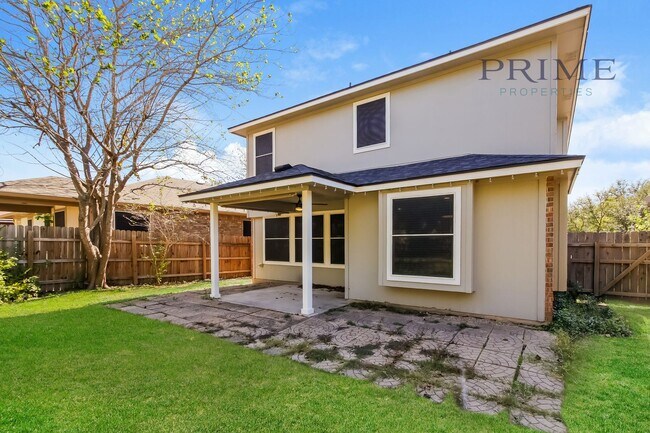 Building Photo - Perfectly Renovated Rental!