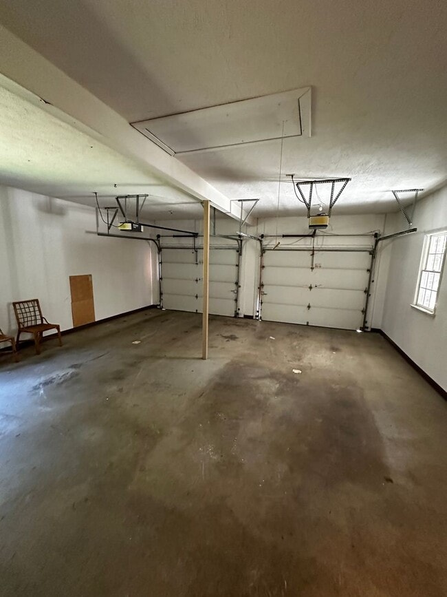 Building Photo - 1250-1254 Evans City Rd