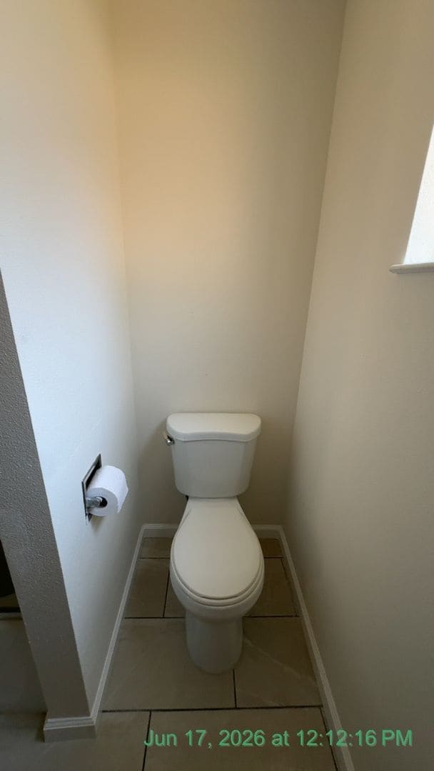 Building Photo - South West Visalia Now Ready!