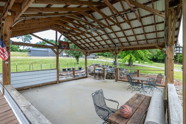 Building Photo - 2541 Mooresville Hwy