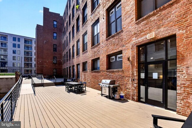 Building Photo - 1147 N 4th St