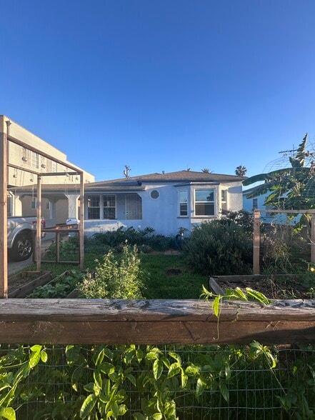 Building Photo - 12444 Greene Ave