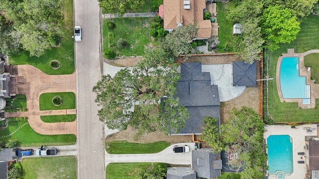 Building Photo - 3729 Rio Vista St