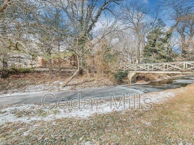 Building Photo - 8200 E Tipperary St