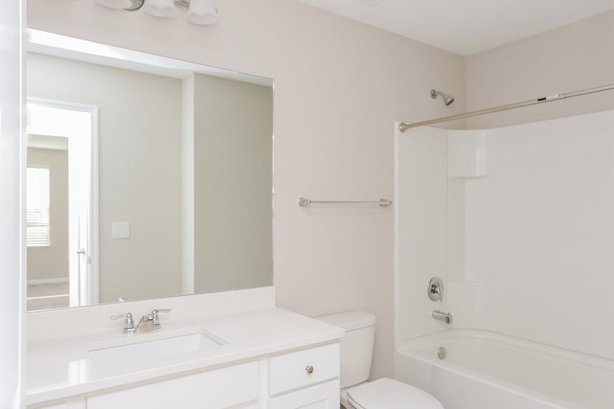 Building Photo - 939 Kelly Fern Lp