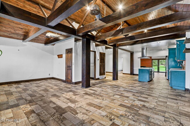Building Photo - 7716 Wenda Dr