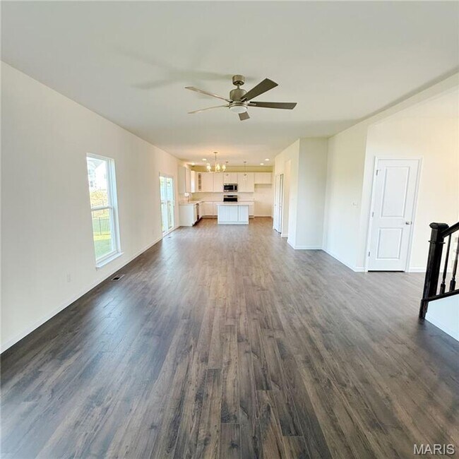 Building Photo - 302 Windmill View Court