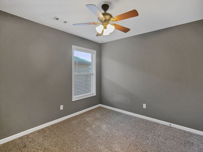 Building Photo - Available August 6th!!! Recently Updated 3...