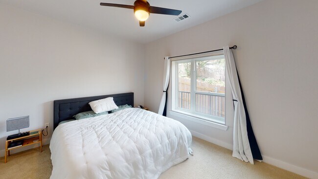 Building Photo - 2220 Webberville Rd