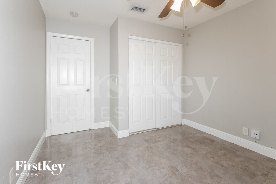 Building Photo - 1357 Drexel Rd