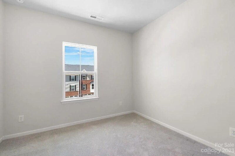 Building Photo - 2523 Grantham Place Dr