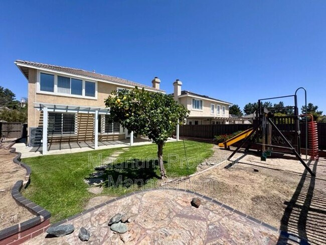 Building Photo - 33021 Adelante St