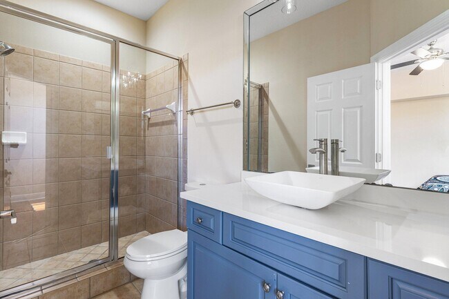 Building Photo - 3381 Lago De Talavera