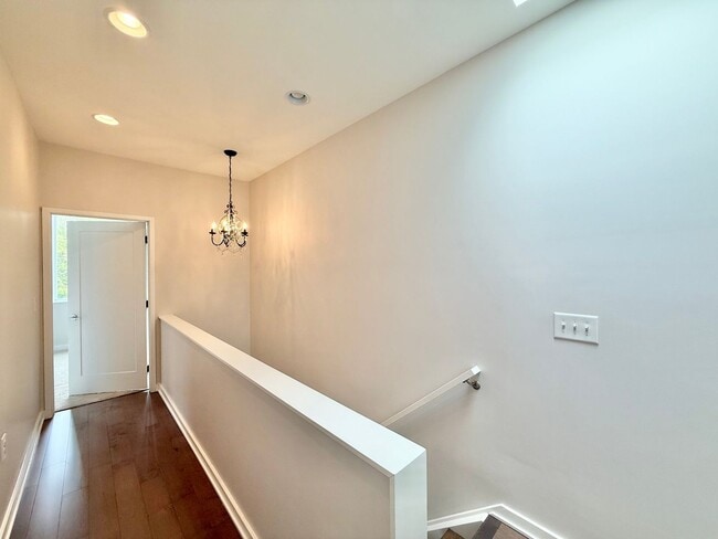 Building Photo - **OFFERING WAIVED APPLICATION FEES** Premier 2BD, 2.5BA Downtown Raleigh Townhome in a Prime Loca...