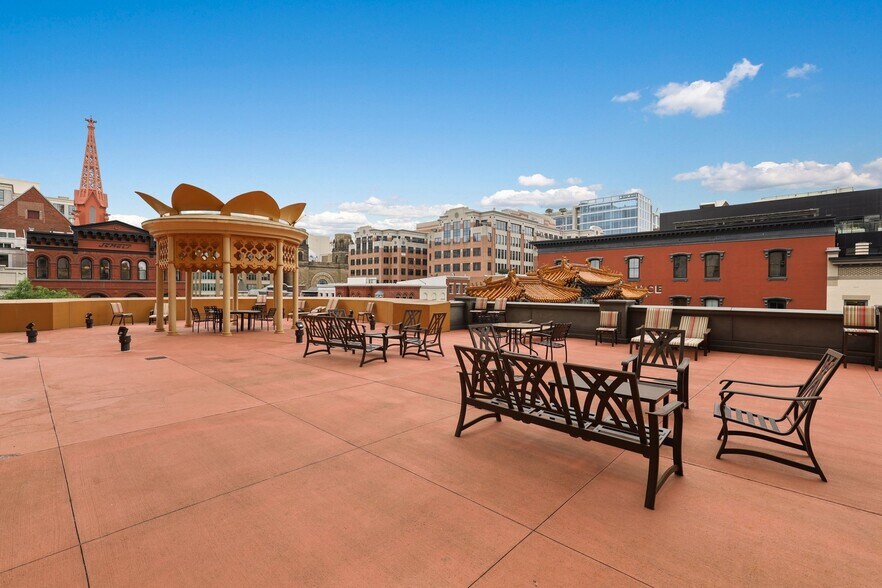 Building Photo - 777 7th St NW