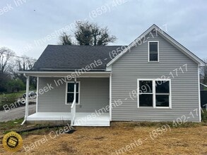 Building Photo - 2-Bed 1-Bath House + Large Storage Garage