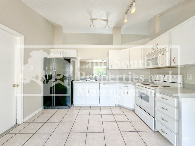 Building Photo - 2818 Timbercrest Pl