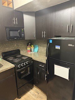 Building Photo - 36 SE 5th St