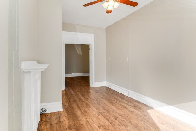 Building Photo - 1816 Green St