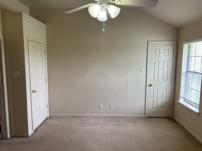 Building Photo - 4704 Pennington Ave