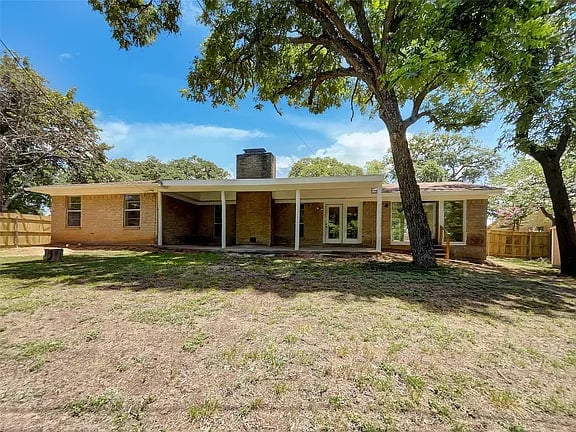 Building Photo - 917 Bower Dr