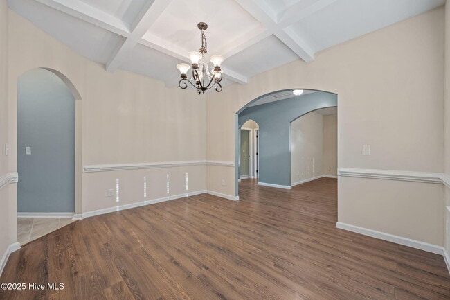 Building Photo - 711 Tuscarora Dr