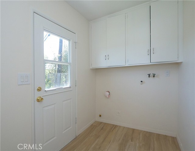 Building Photo - 27665 Longhill Dr