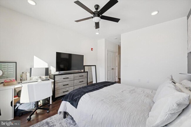 Building Photo - 1148 N 2nd St