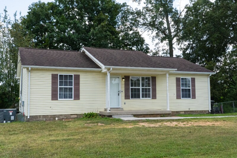 Primary Photo - 905 Spruce St