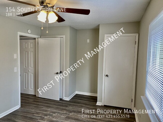 Building Photo - 154 S Cedar Ln