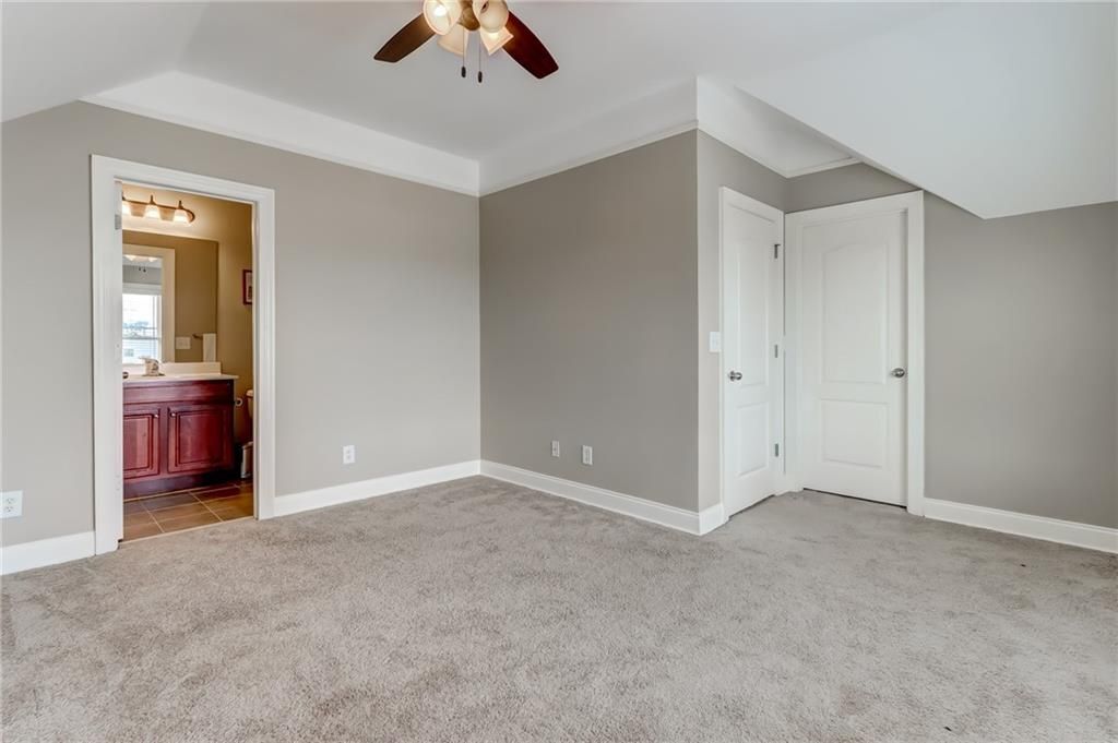 Building Photo - 345 Chastain St SE