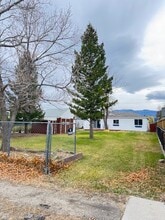 Building Photo - 517 N M St