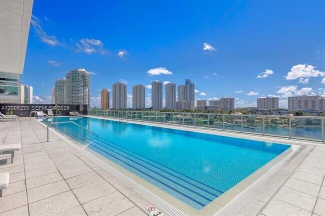 Building Photo - 400 Sunny Isles Blvd